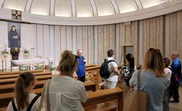 Wnętrze Kaplicy Miłosierdzia Bożego w Łagiewnikach.
